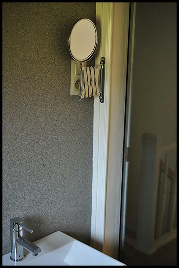 Een Thuis In De Condroz Waulsort Extérieur photo